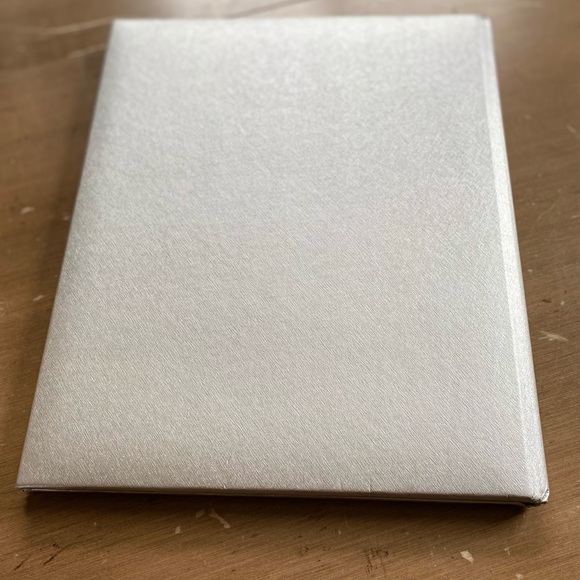 Vintage 25th Wedding Anniversary Book from The C. R. Gibson Company; from 1980 - Picture 9 of 12